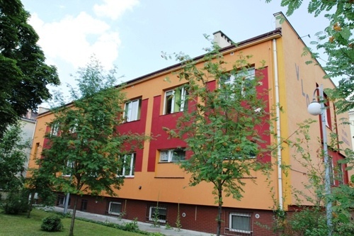 Wakacyjne remonty   w legnickich plac&oacute;wkach oświatowych